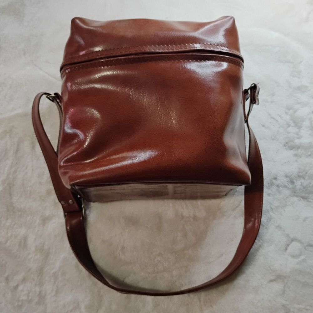 Vintage Brown Faux Leather Camera Bag Crossbody Case Taiwan 70s Gear Travel 9x9 - Picture 4 of 16
